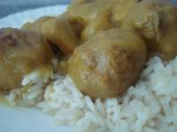   ALBÒNDIGAS DE PAVO EN SALSA DE MANZANA