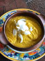   Sopa de Maní y Flan de Ajo