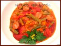   Habichuelas con salchichas y tomate
