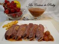   MAGRET DE PATO CON SALSA DE  UVAS AL OPORTO 