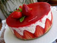   PASTEL DE FRAMBUESAS Y FRESAS