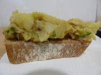   Tortilla de patata sin huevo .