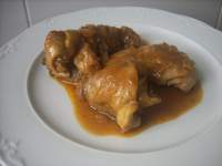   CONEJO EN SALSA CHOCOLATEADA