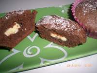   Magdalenas de chocolate con corazon fundido