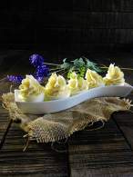   Huevos rellenos de brandada de bacalao