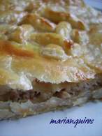   EMPANADA HOJALDRADA DE CARNE Y QUESO