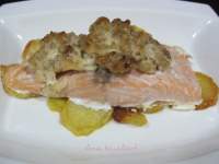  SALMÒN CON GRATINADO DE MAYONESA Y NUECES 